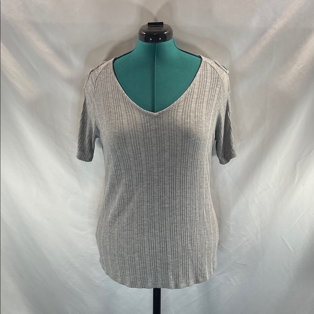Jennifer Lopez Heather Gray V-Neck Short Sleeve Top